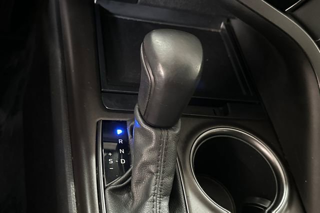 Used 2022 Toyota Camry SE image 25