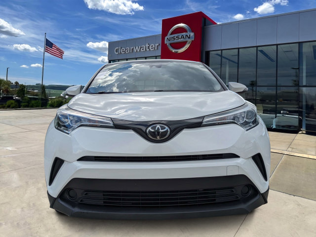 Used 2019 Toyota C-HR XLE FWD image 2
