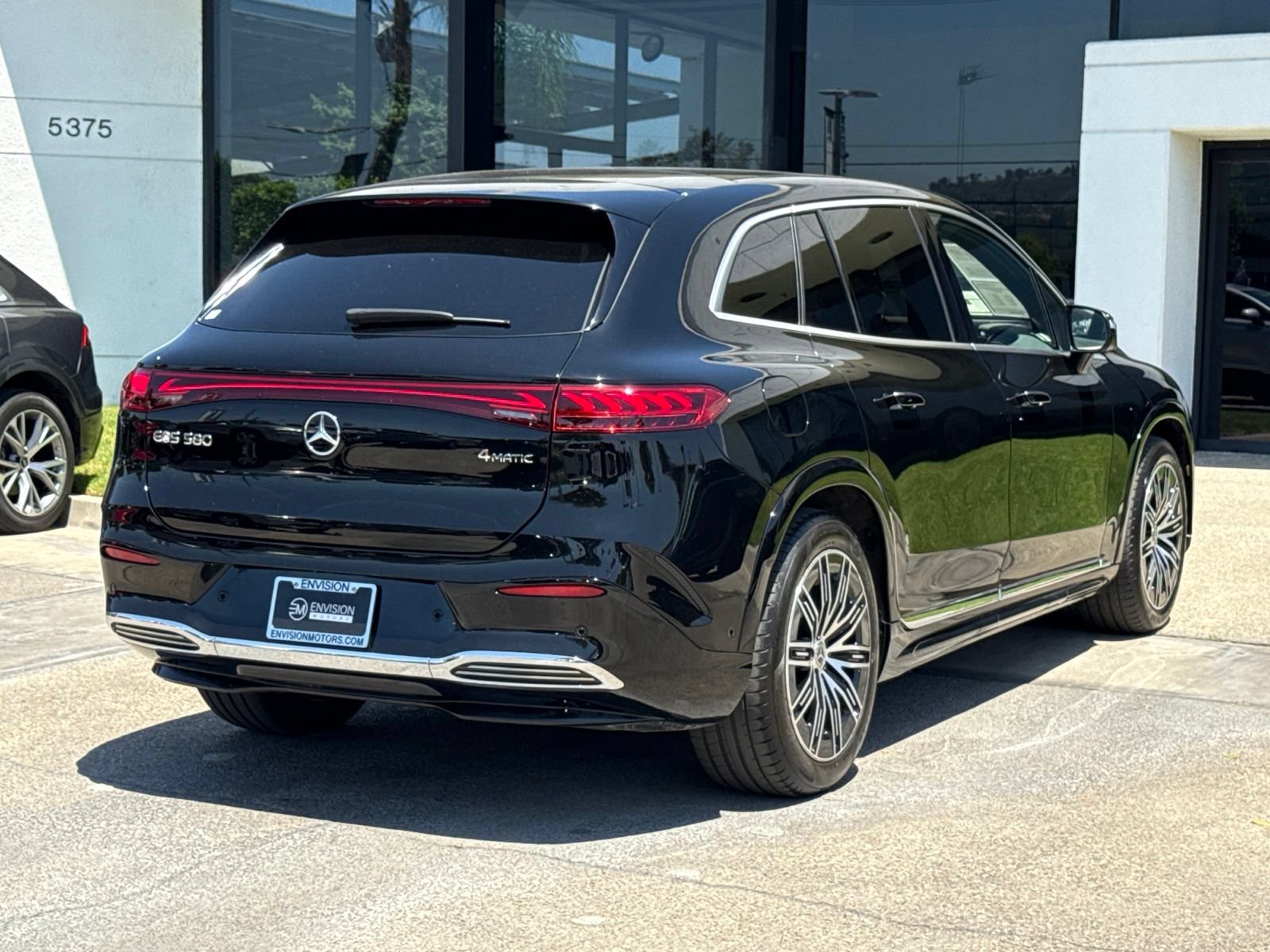 Used 2023 Mercedes-Benz EQS 580 4MATIC SUV w/ Pinnacle Trim Package image 15