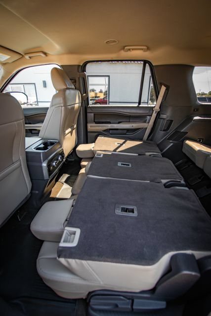 Used 2021 Ford Expedition XLT AWD/4WD image 40
