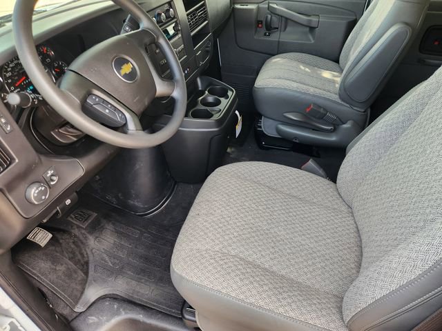 New 2026 Chevrolet Express 3500 LS RWD image 4