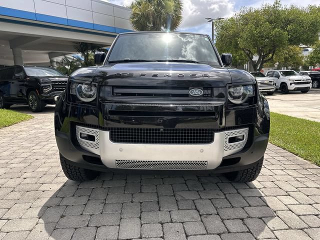 Used 2023 Land Rover Defender 130 SE AWD/4WD image 19
