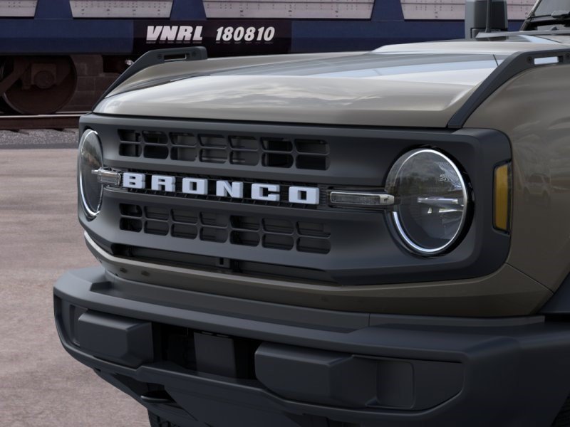 New 2026 Ford Bronco 4-Door AWD/4WD image 22