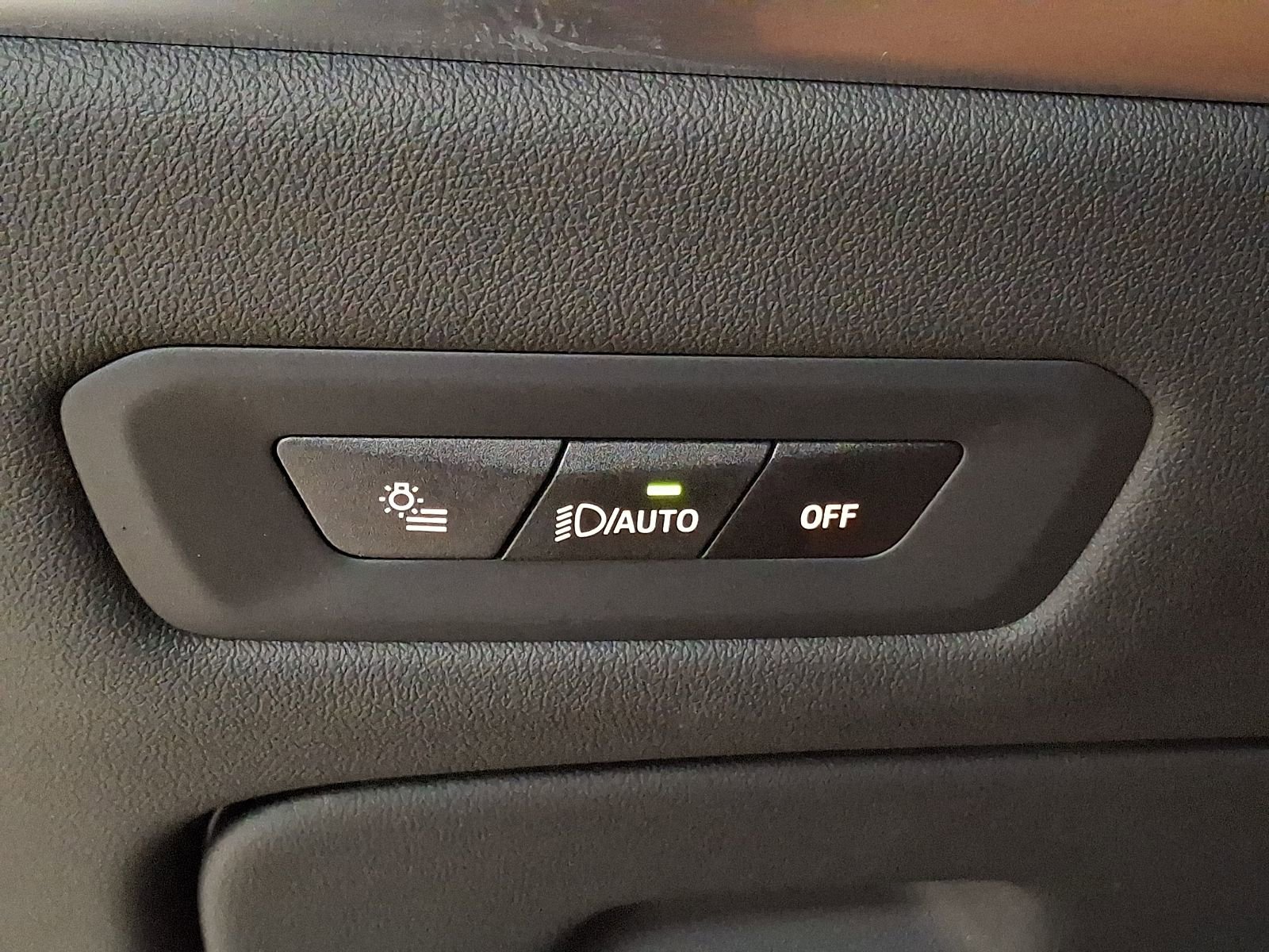 Used 2026 BMW X5 xDrive40i w/ Premium Package image 23