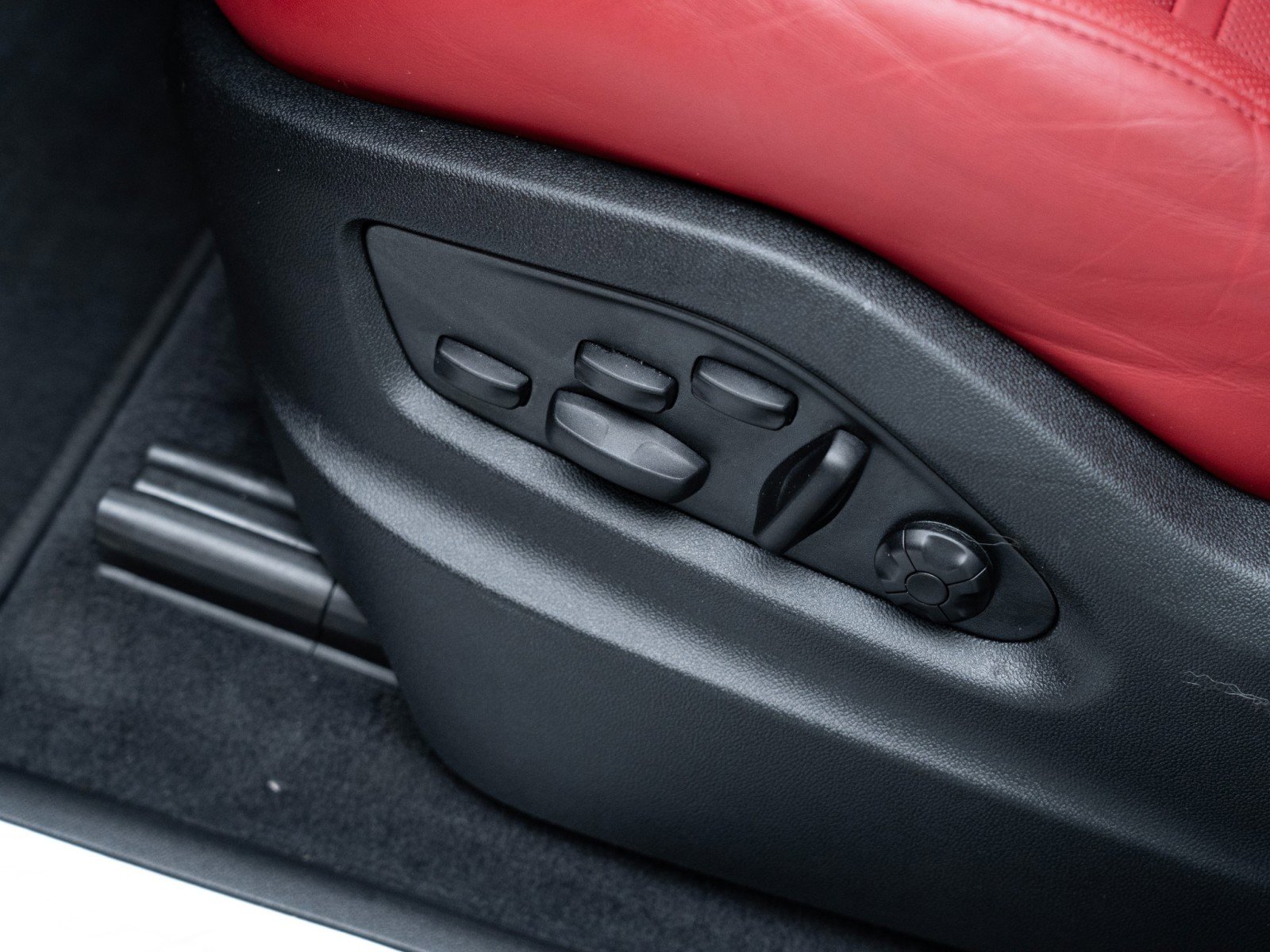 Certified 2023 Porsche Cayenne Turbo image 15