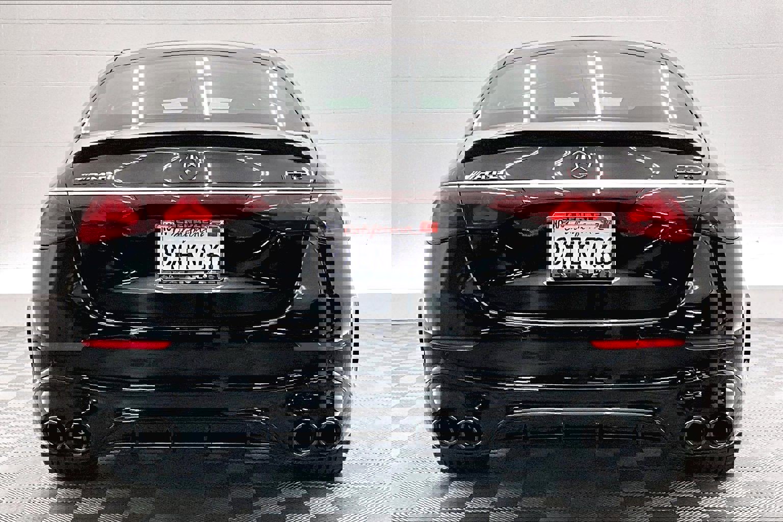 Used 2026 Mercedes-Benz E 53 AMG e 4MATIC Sedan image 3