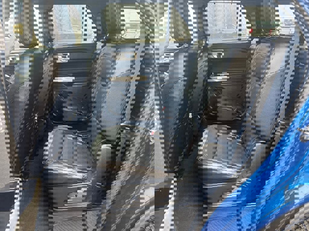 Used 2023 Ford Explorer Limited w/ Equipment Group 301A image 26