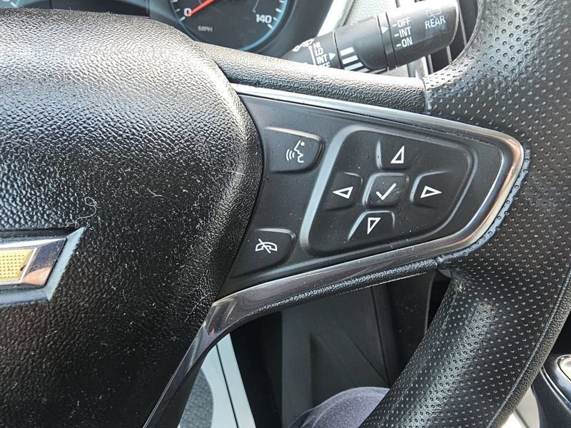 Used 2020 Chevrolet Equinox LS w/ LS Convenience Package FWD image 29