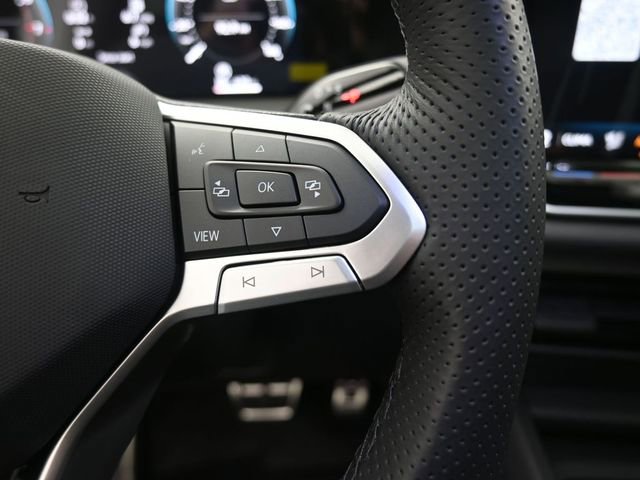 New 2026 Volkswagen Tiguan SE R-Line image 28