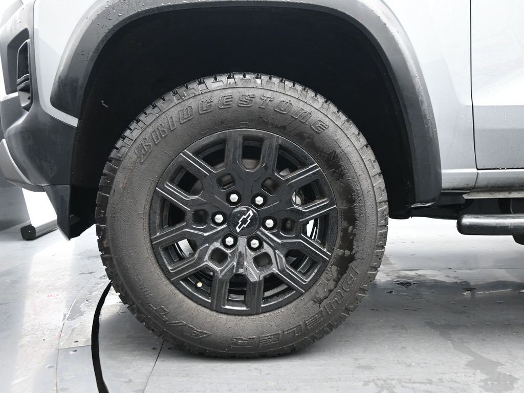 Used 2023 Chevrolet Colorado Trail Boss w/ Technology Package image 12
