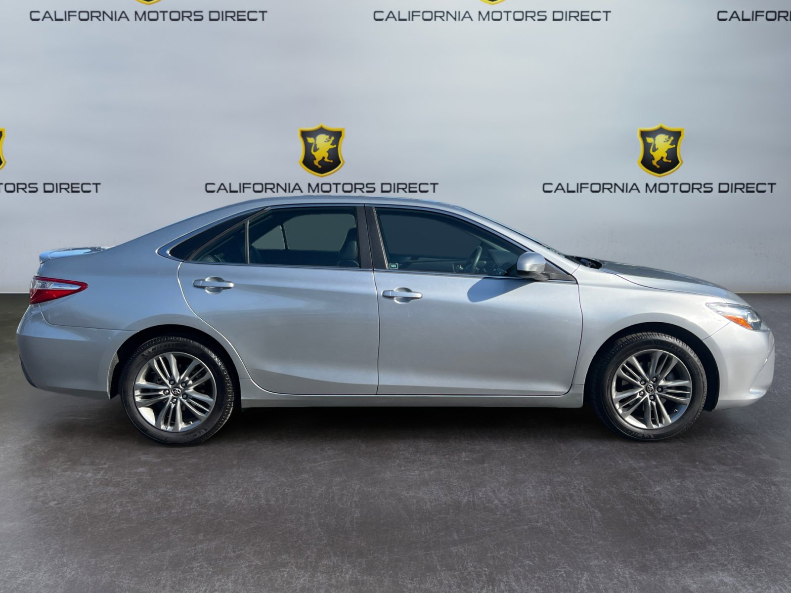Used 2016 Toyota Camry SE image 6