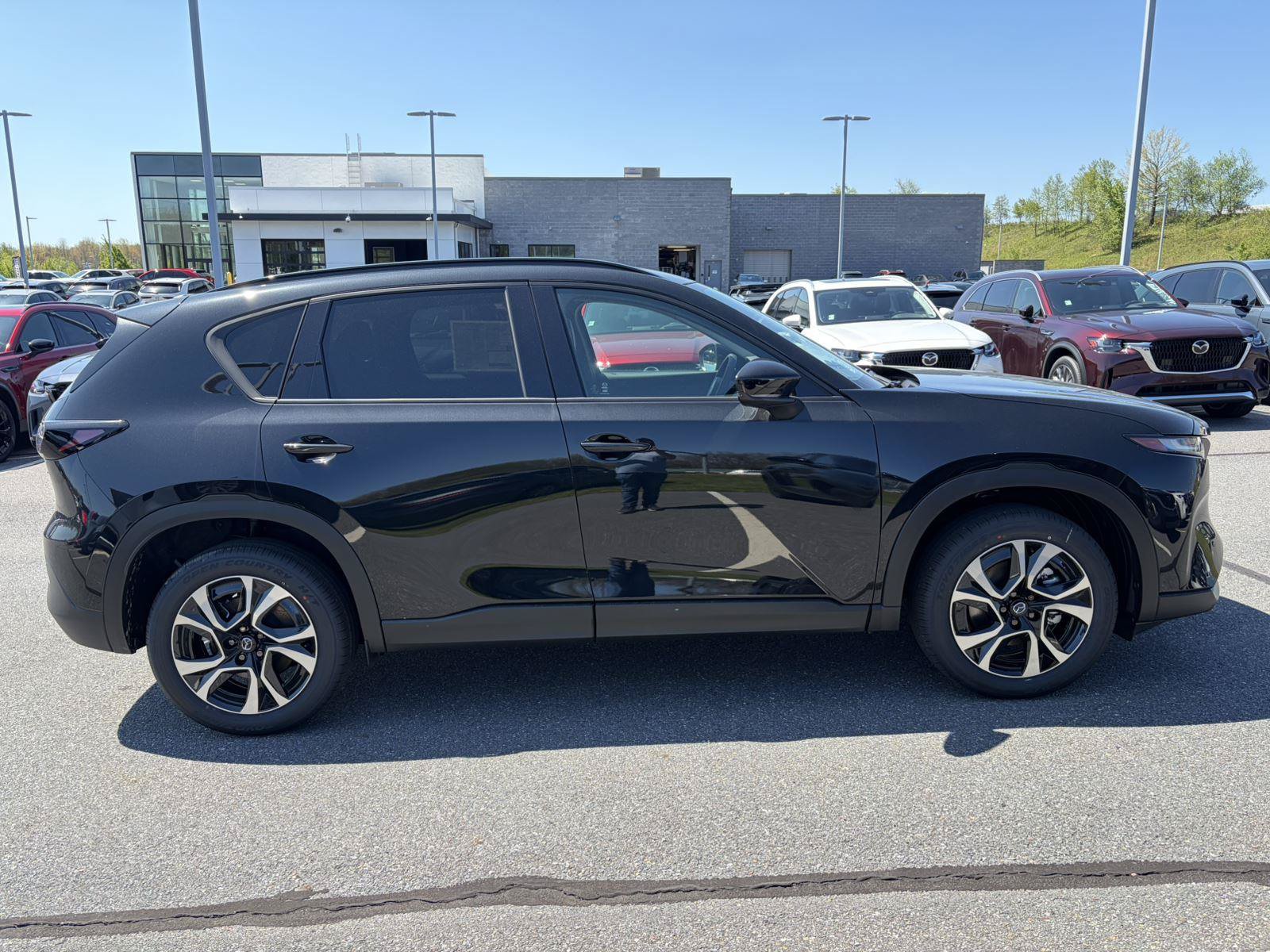 New 2026 MAZDA CX-5 Preferred AWD/4WD image 2