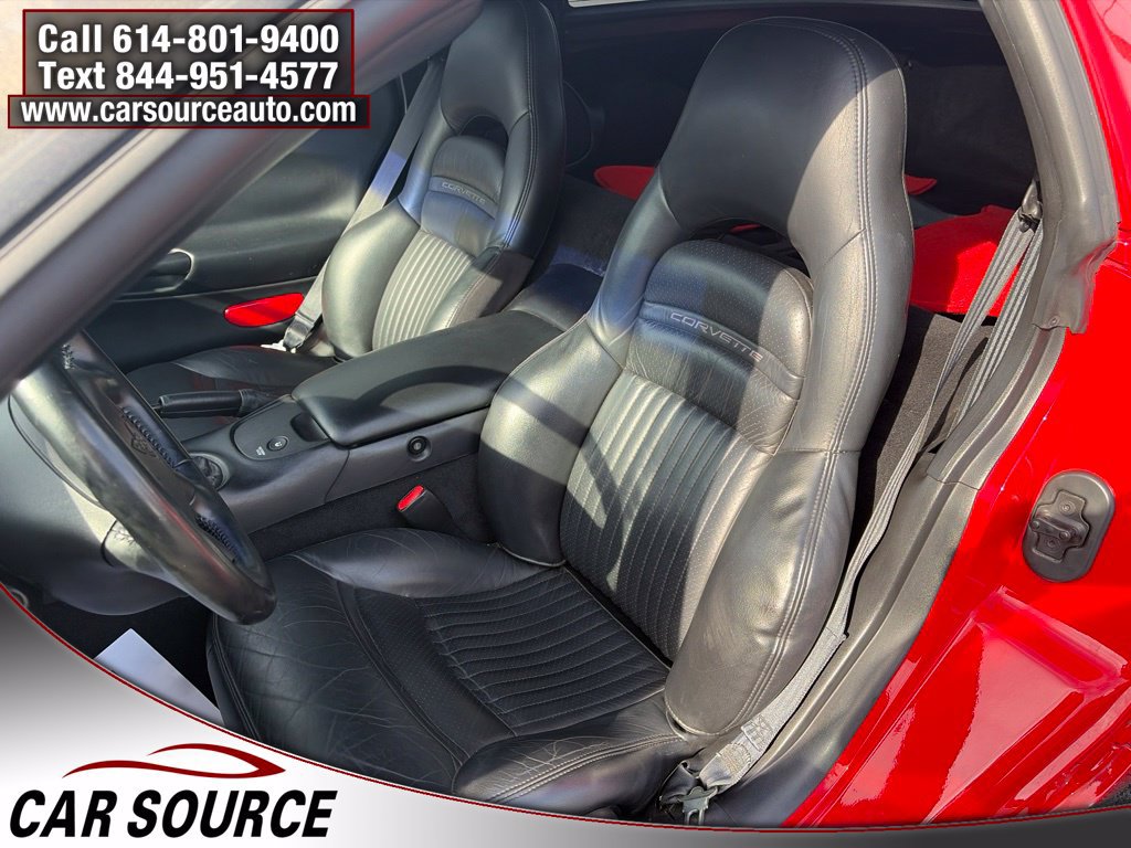 Used 1999 Chevrolet Corvette Coupe w/ Performance Handling Pkg RWD image 19