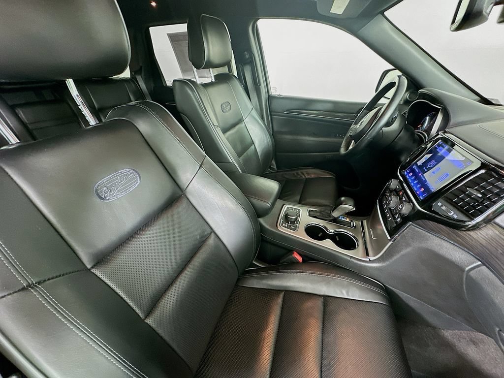 Certified 2019 Jeep Grand Cherokee Overland AWD/4WD image 36