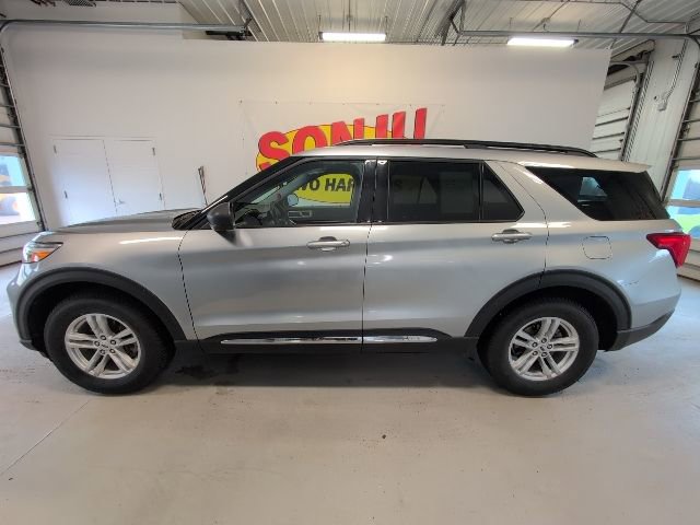 Certified 2023 Ford Explorer XLT AWD/4WD image 2