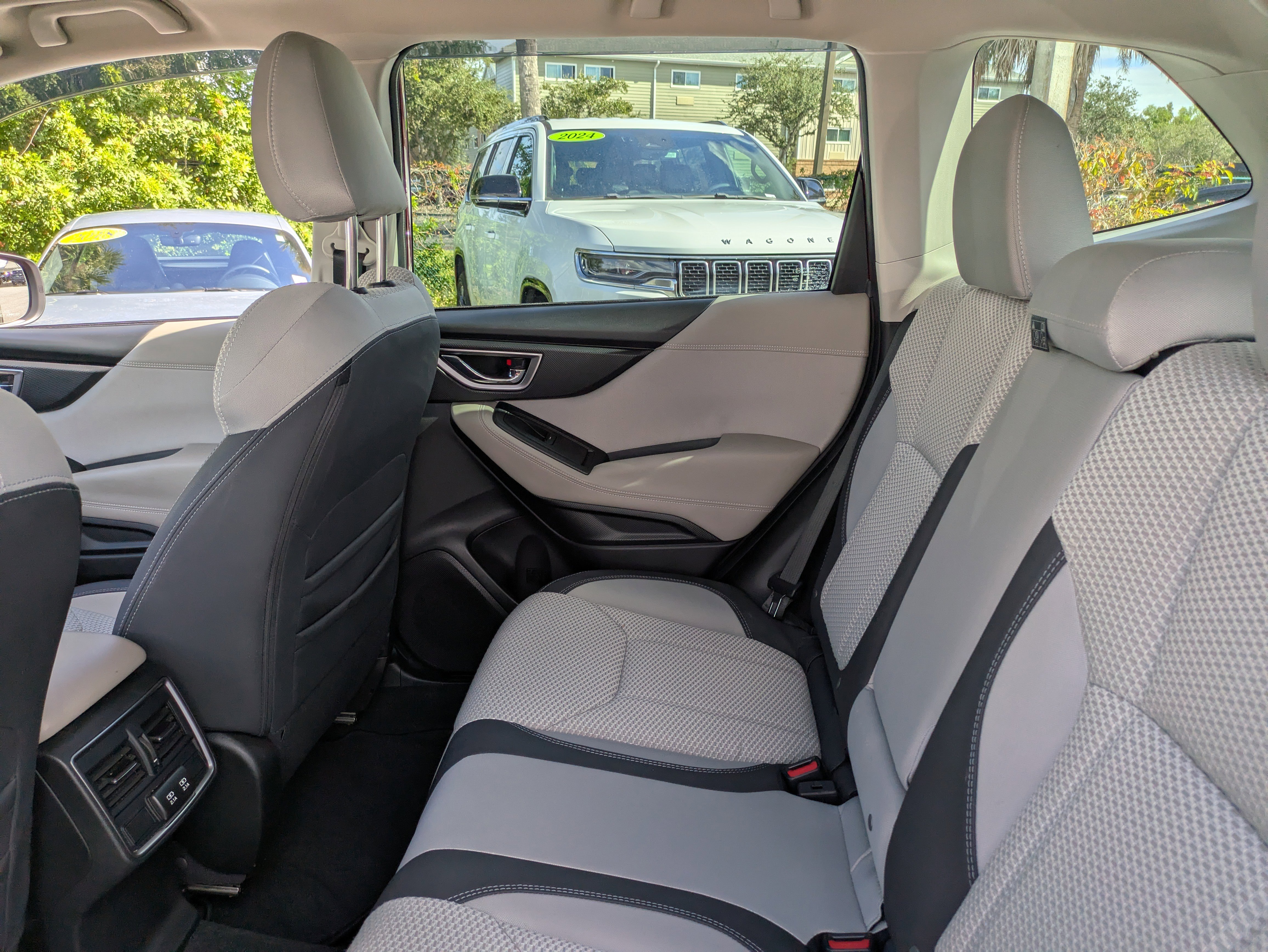 Used 2023 Subaru Forester Premium image 15