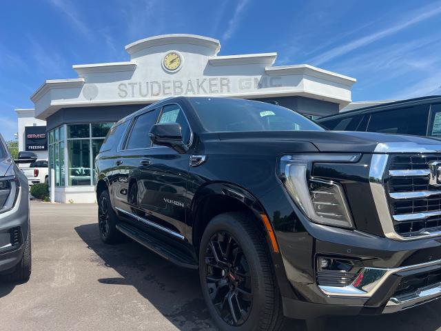 New 2026 GMC Yukon XL Elevation w/ Elevation Premium Package AWD/4WD image 2