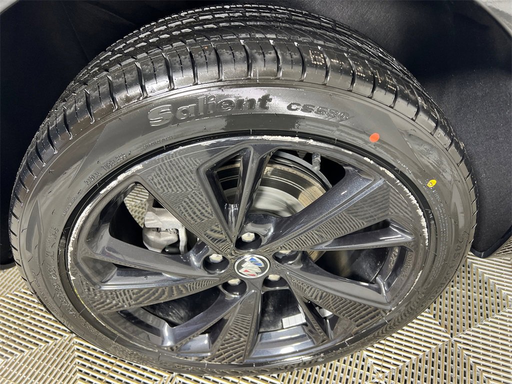 Used 2023 Buick Envision Essence w/ Sport Touring Package image 18