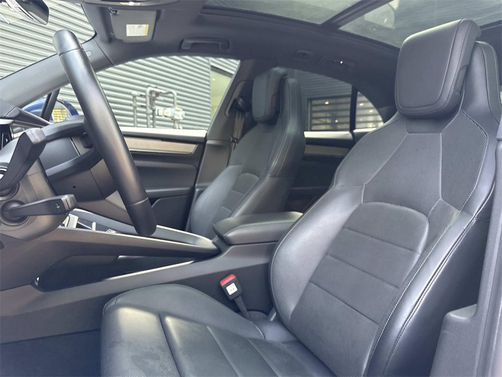 Used 2024 Porsche Macan 4 Electric image 5