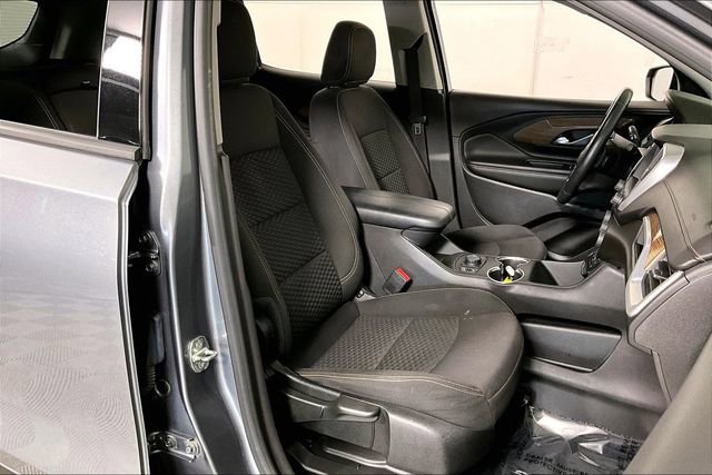 Used 2021 GMC Terrain SLE w/ Driver Convenience Package image 7