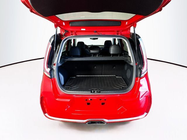 Certified 2023 Kia Soul GT-Line w/ GT-Line Technology Package FWD image 27