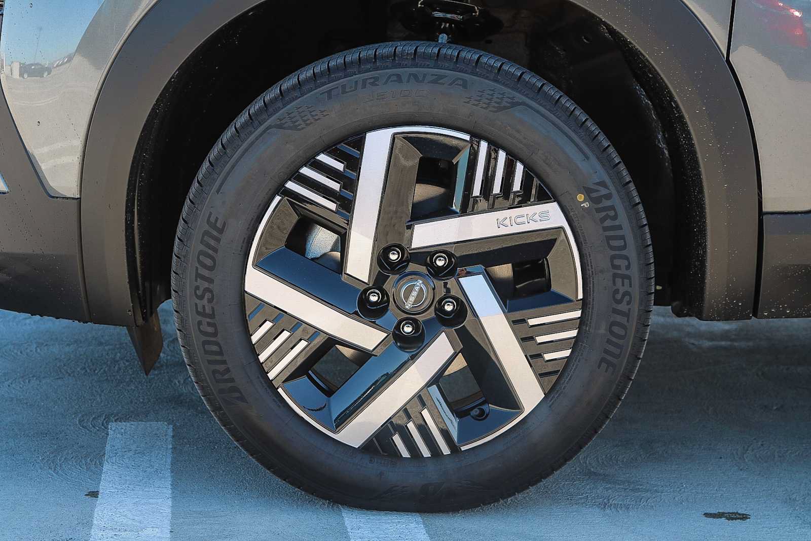 New 2025 Nissan Kicks SV FWD image 11
