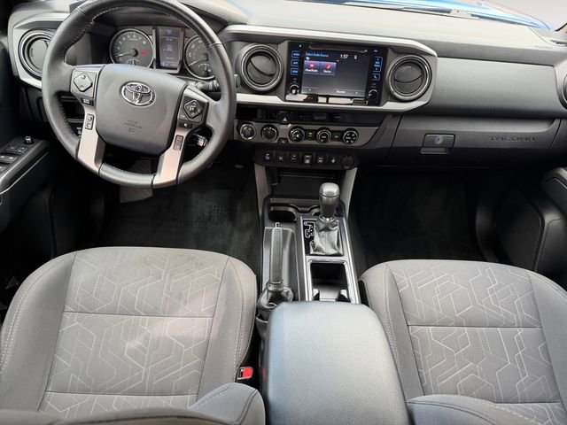 Used 2018 Toyota Tacoma TRD Sport w/ Technology Package image 10