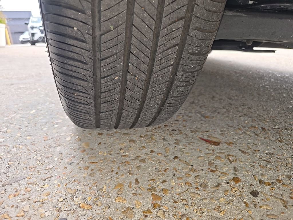 Used 2024 Honda HR-V EX-L image 42