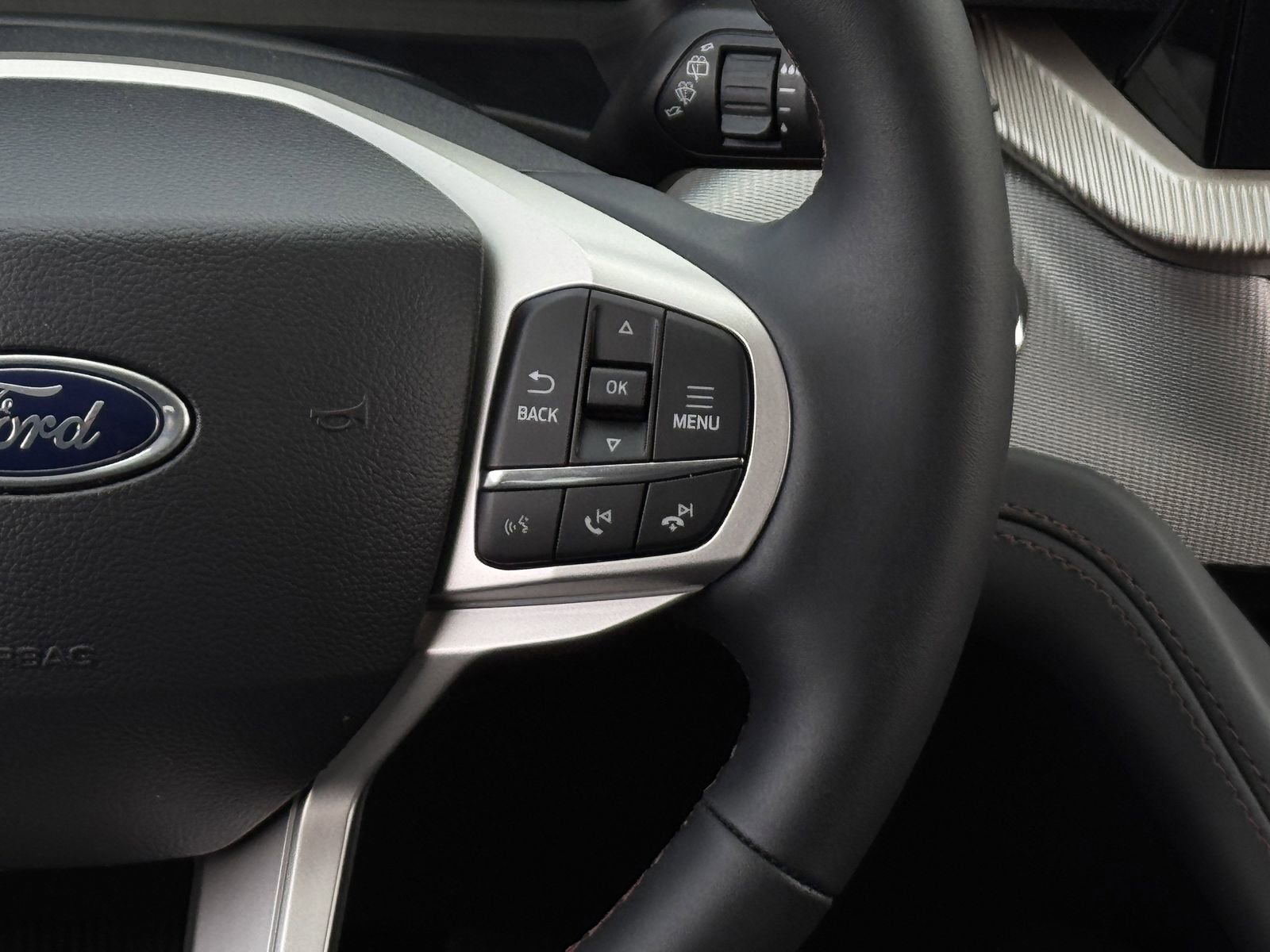 New 2026 Ford Explorer Active image 14