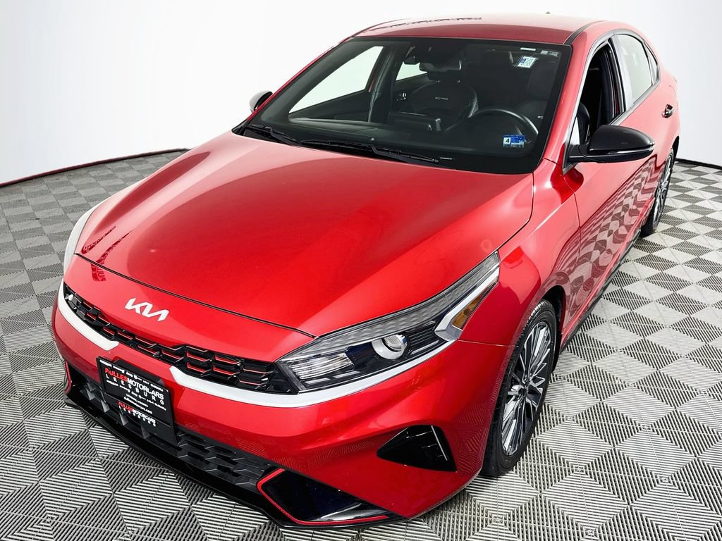 Used 2024 Kia Forte GT-Line FWD image 3