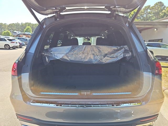 New 2026 Mercedes-Benz GLS 580 4MATIC image 13
