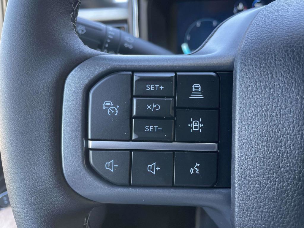 New 2026 Ford F350 Lariat w/ Black Appearance Package image 24