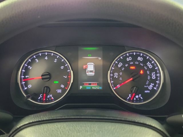 Used 2020 Toyota RAV4 XLE w/ Convenience Package FWD image 28