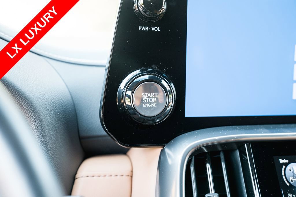 Used 2023 Lexus LX 600 4WD w/ Accessory Package (Z1) image 18