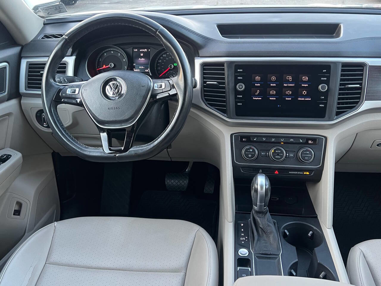 Used 2018 Volkswagen Atlas SE image 10