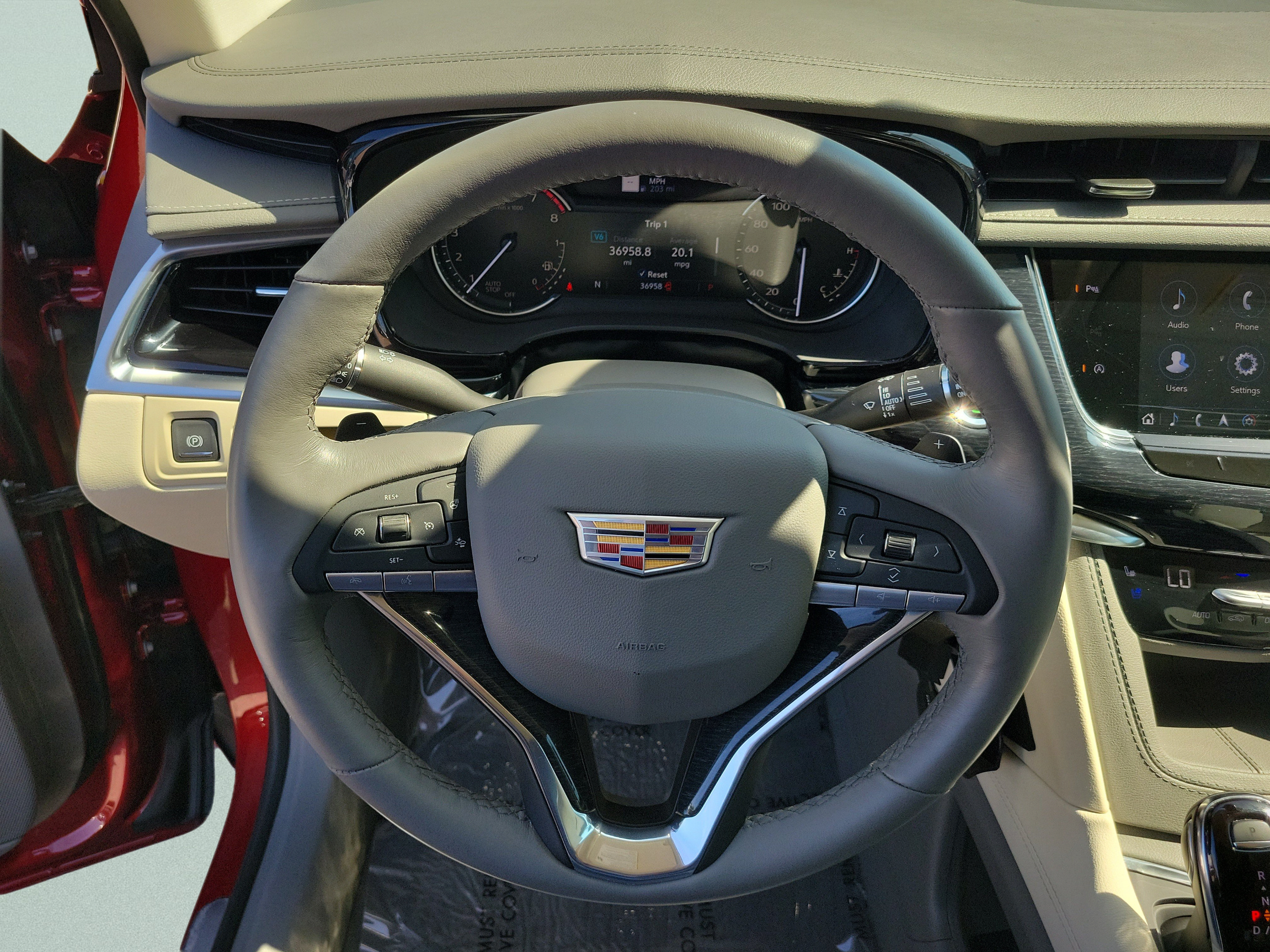 Used 2024 Cadillac XT6 Premium Luxury FWD image 21