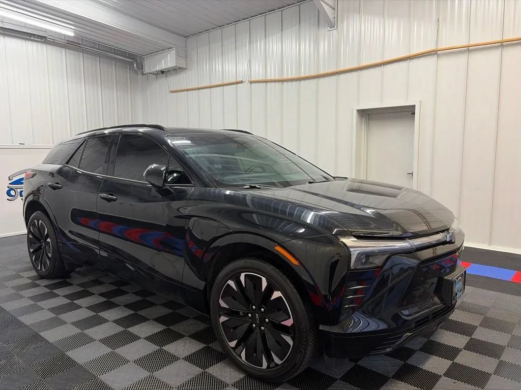 Used 2024 Chevrolet Blazer EV RS AWD/4WD image 3