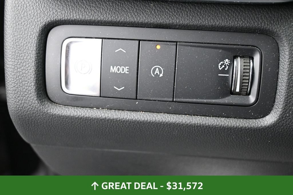 Used 2025 GMC Acadia Elevation FWD image 46