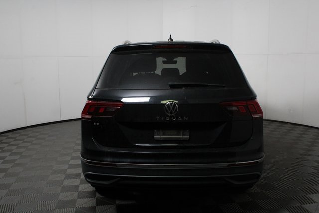 Used 2023 Volkswagen Tiguan SE image 6