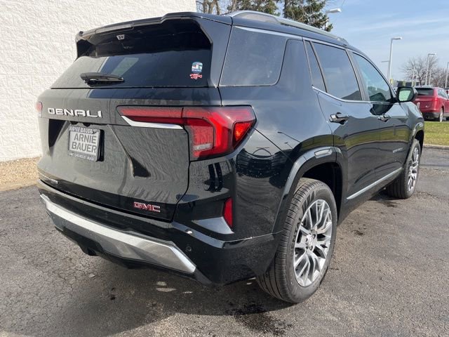 Used 2026 GMC Terrain Denali image 5