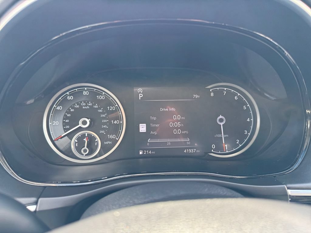 Used 2025 Genesis GV70 2.5T AWD/4WD image 33