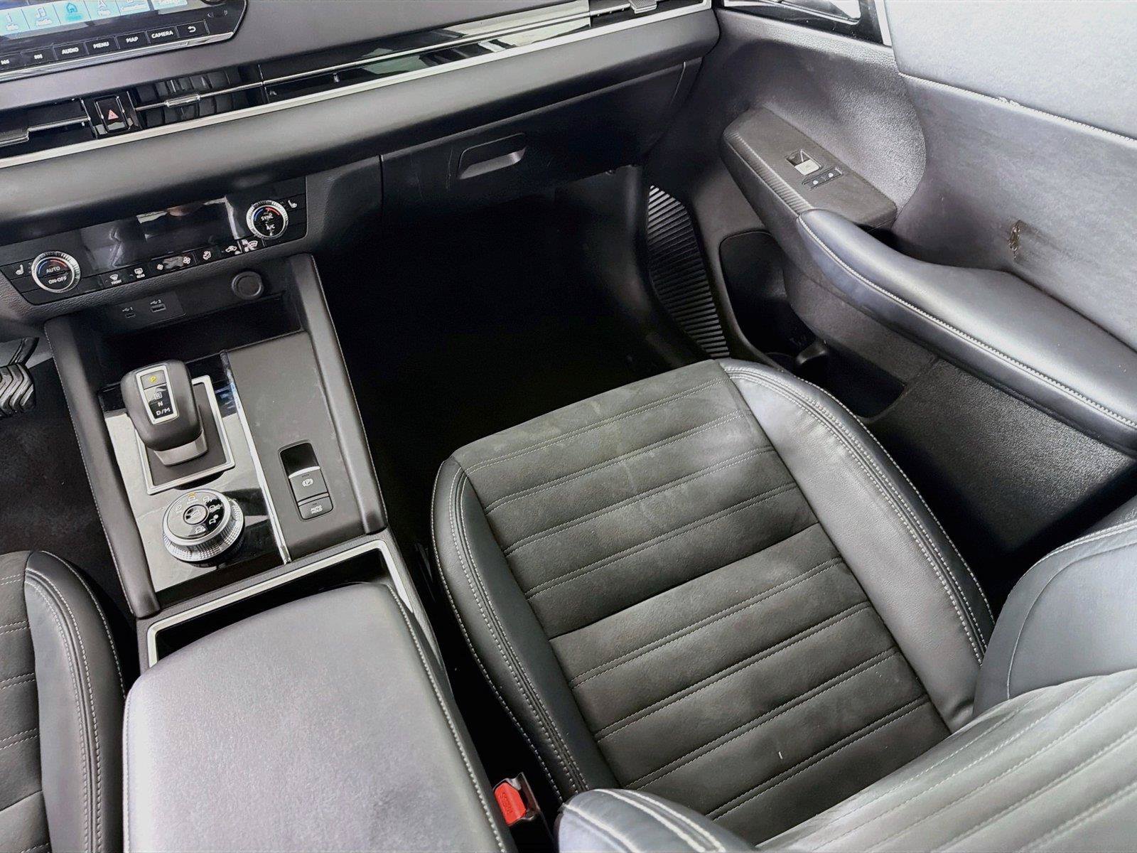 Used 2023 Mitsubishi Outlander SE AWD/4WD image 28
