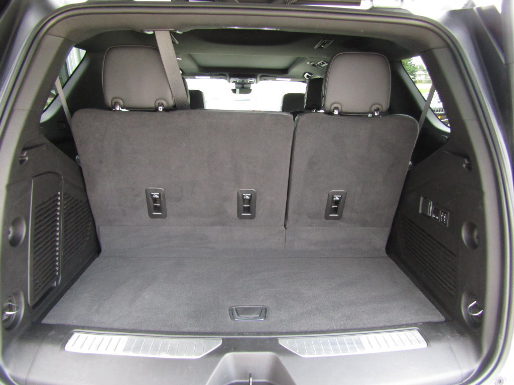 Used 2024 Chevrolet Tahoe High Country AWD/4WD image 42