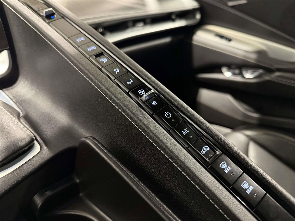 Used 2021 Chevrolet Corvette Stingray Coupe w/ 1LT image 20