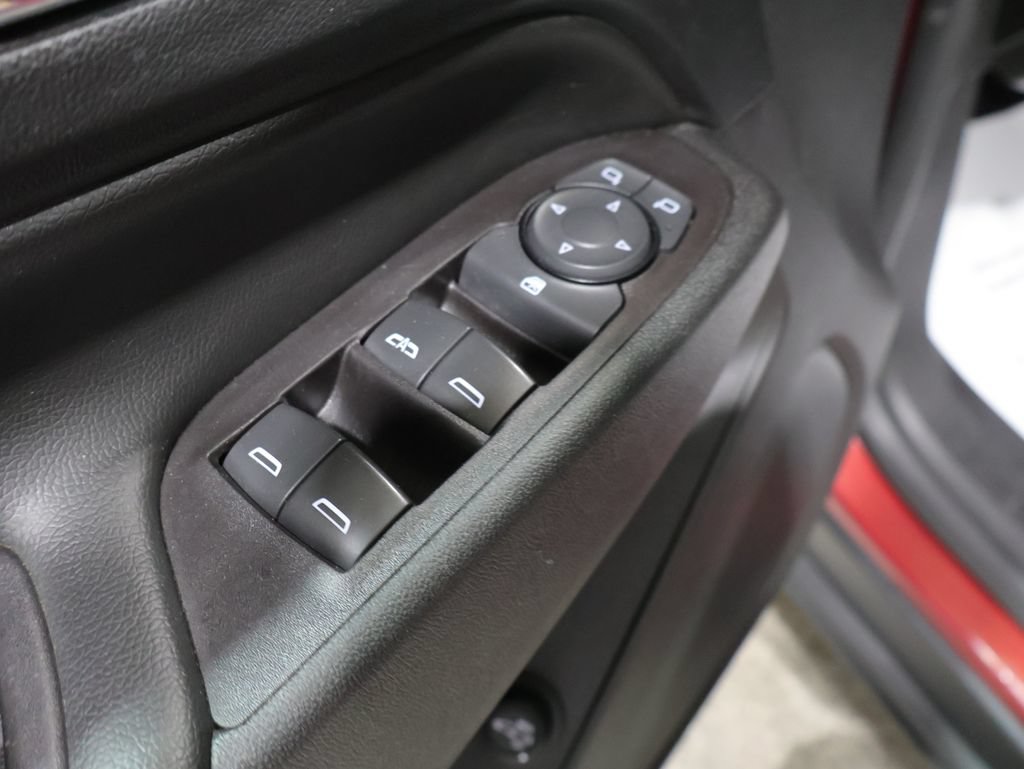 Used 2021 Chevrolet Equinox LT AWD/4WD image 14
