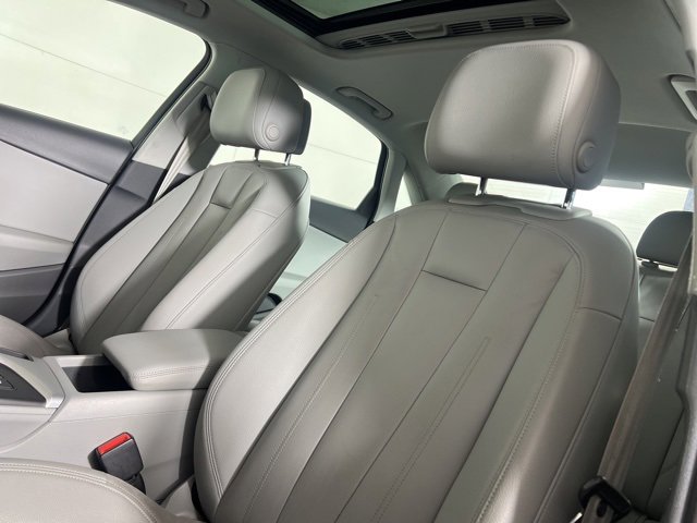 Used 2017 Audi A4 2.0T Premium Plus image 21
