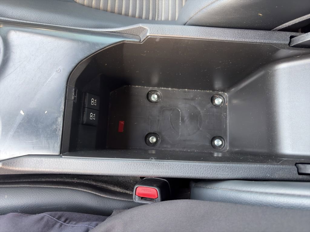 Used 2020 Toyota Camry SE image 14