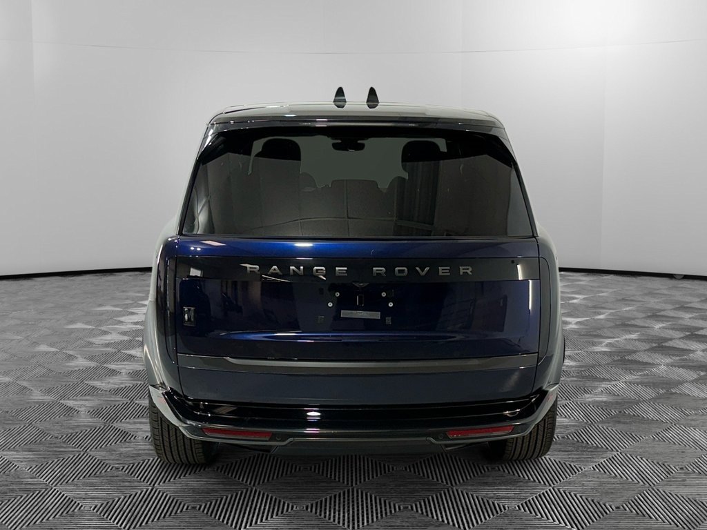 Used 2023 Land Rover Range Rover SE image 4