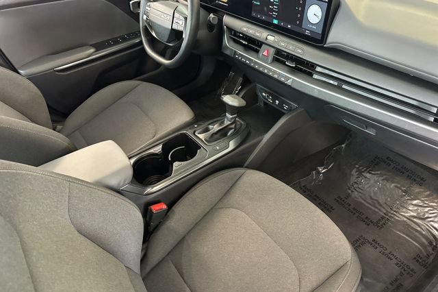 Used 2025 Kia K4 FWD image 17