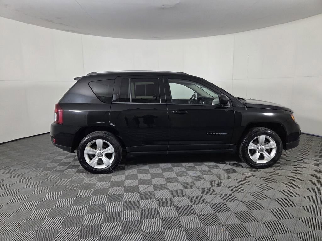 Used 2015 Jeep Compass High Altitude image 5